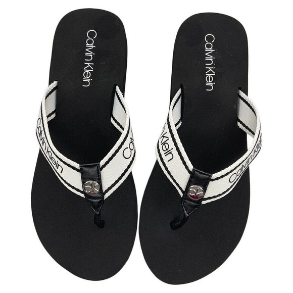 NWT CALVIN KLEIN AUTHENTIC CALEE2 WOMEN'S BLACK FABRIC STRAPS SLIP ON SANDALS - Picture 3 of 3